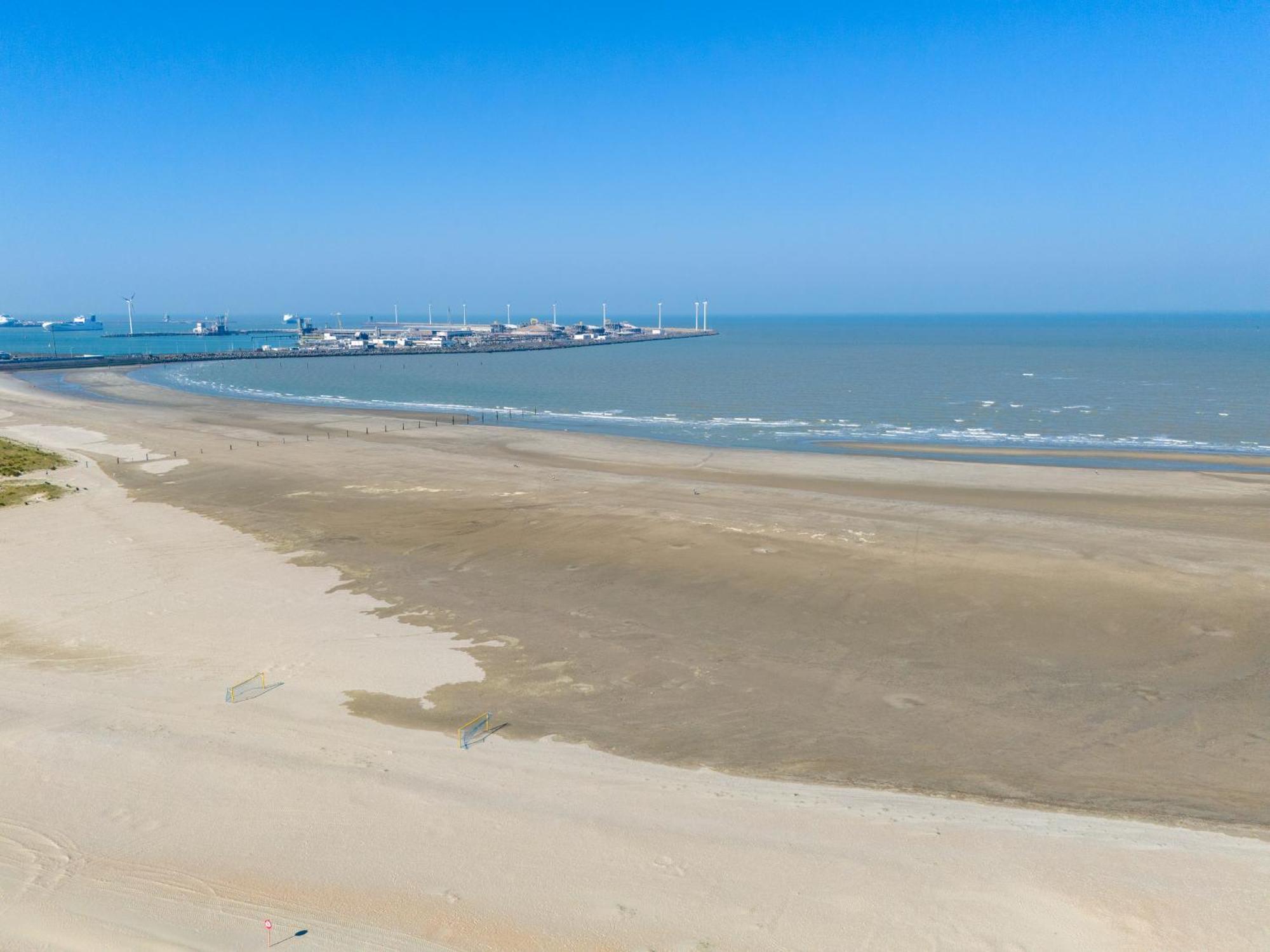 Volledig Gerenoveerd 2 Slaapkamer Met Zeezicht! Appartement *